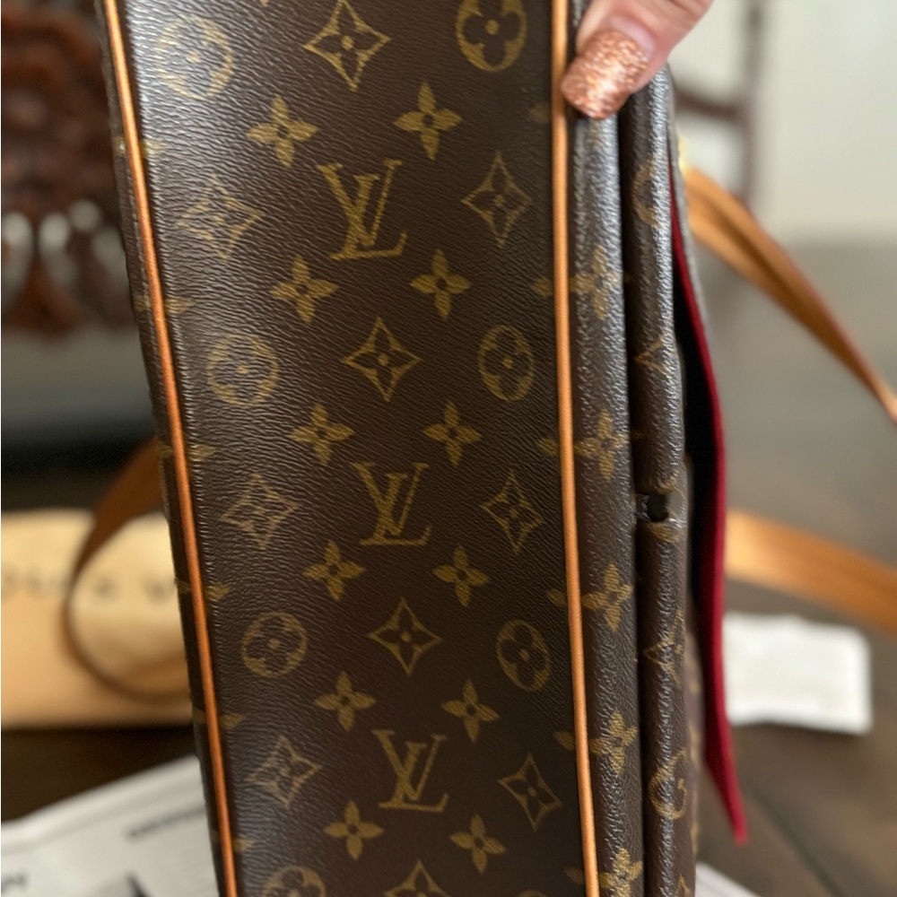 Louis Vuitton Brown Monogram Briefcase with Tan Accents - Picture 3 of 8